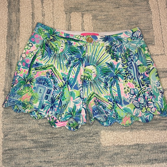 Lilly Pulitzer Shorts - Picture 1 of 3